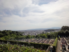 西の生駒山まで奈良盆地を見下ろすことができます。