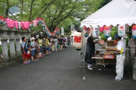 霊苑住職による読経